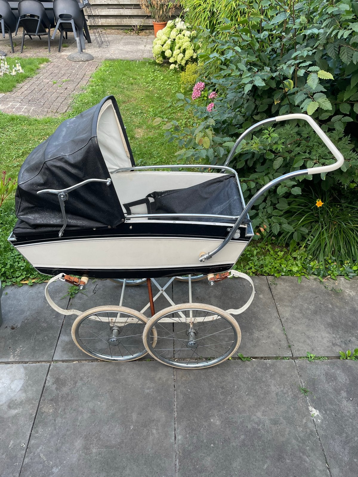 Antieke kinderwagen - Klassieke stijl, Kinderen en Baby's, Kinderwagens en Combinaties, Gebruikt, Met reiswieg, Ophalen, Kinderwagen