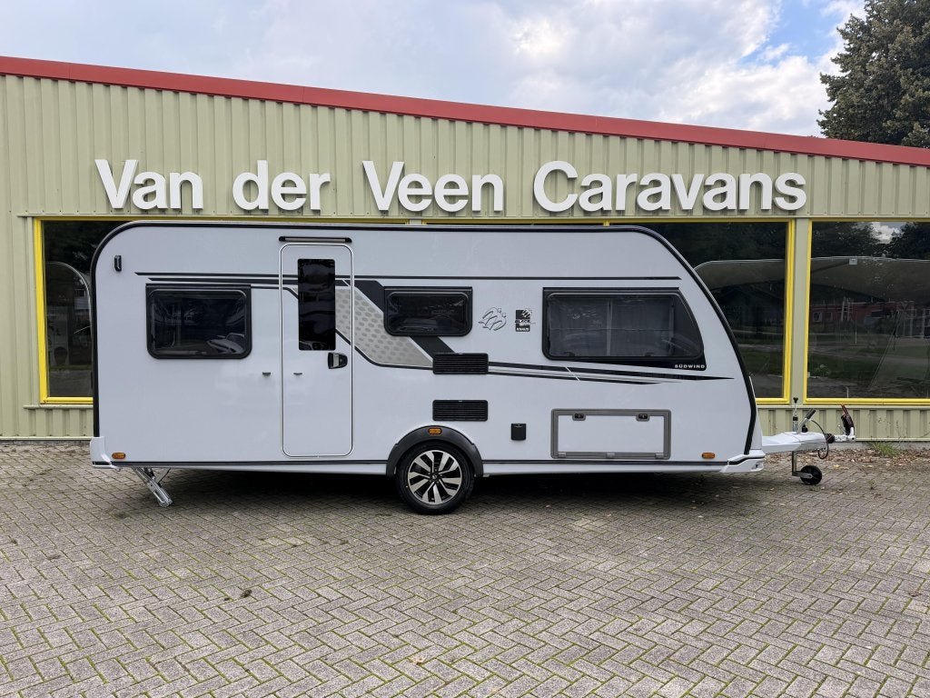 Knaus Sudwind Black Selection 500 EU Model 2027, Caravans en Kamperen, Reservewiel, Rondzit, Bedrijf, 5 tot 6 meter