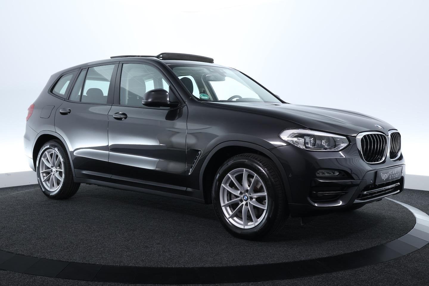 BMW X3 xDrive20i Launch Edition High Executive |PANO|HUD|CAM, Auto's, Automaat, Gebruikt, Euro 6, 4 cilinders