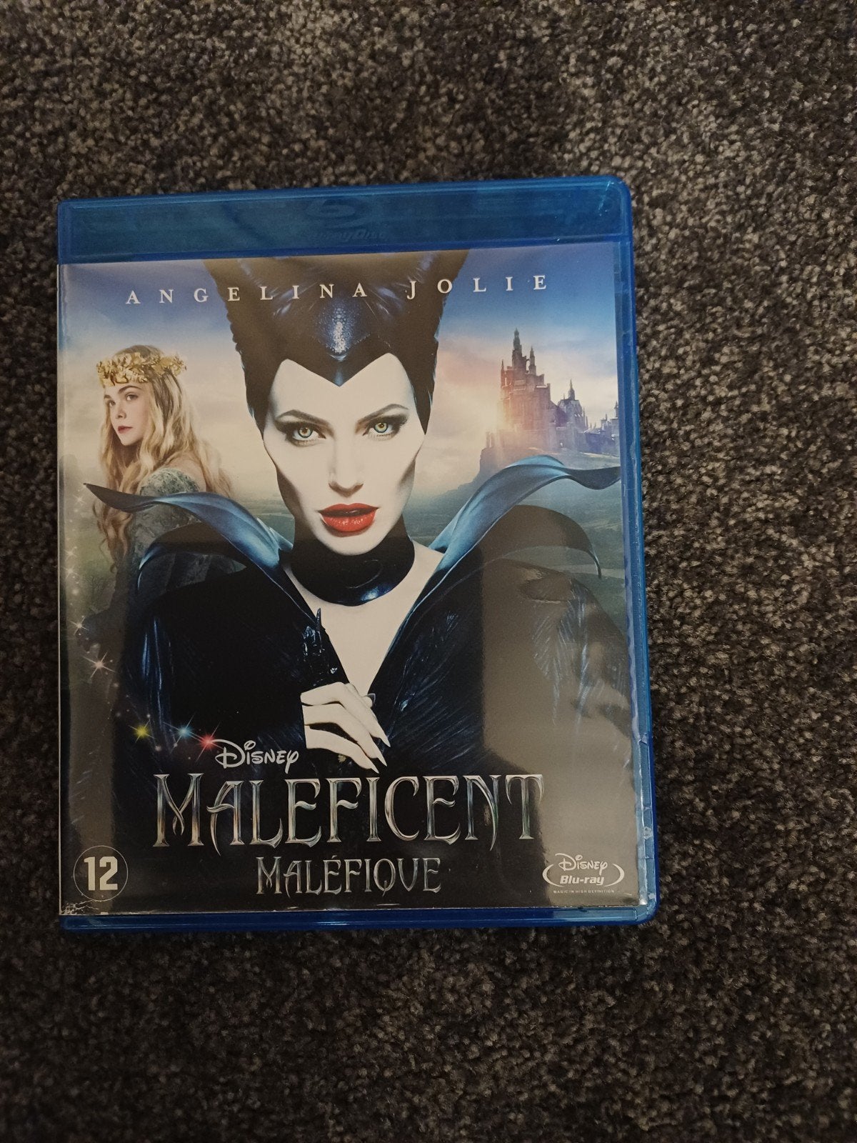 Maleficent, Verzenden, Zo goed als nieuw