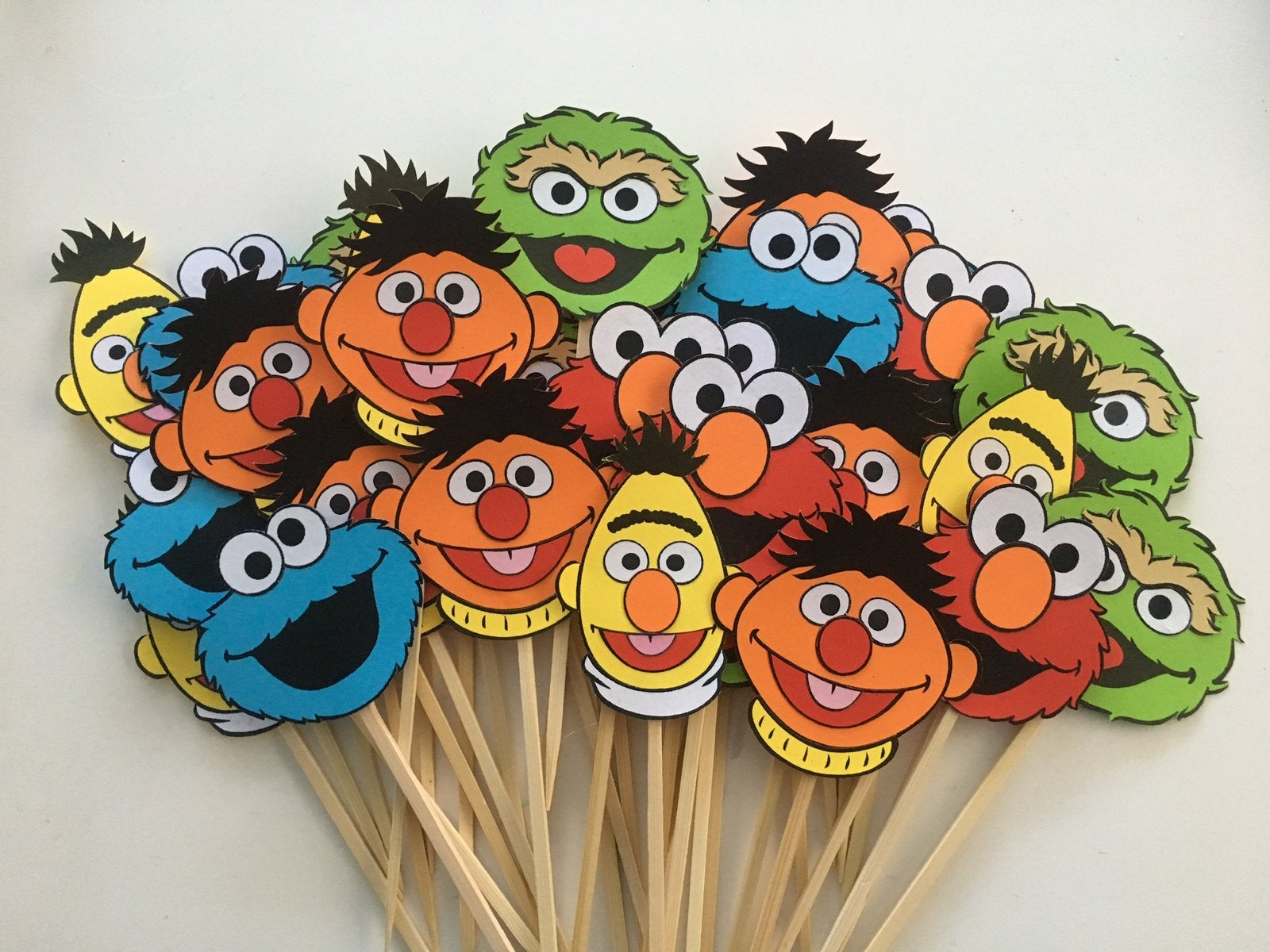 Sesamstraatfiguren voor traktatie, versiering of slingers, Ophalen of Verzenden, Nieuw, Feestartikel, Verjaardag