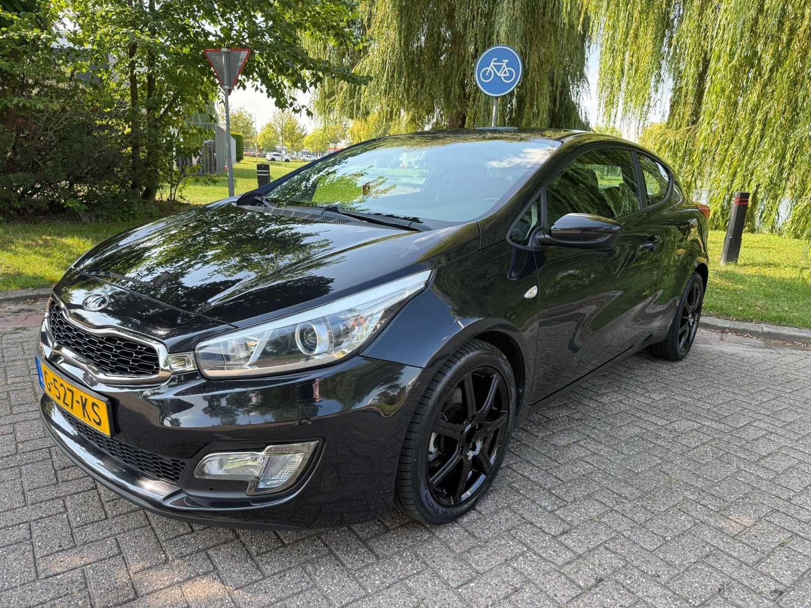 Kia pro_cee'd 1.4 CVVT Nav.Pl.Pack 8 *, G-527-KS, Auto's, Euro 5, Gebruikt, Bedrijf, 57 €/maand