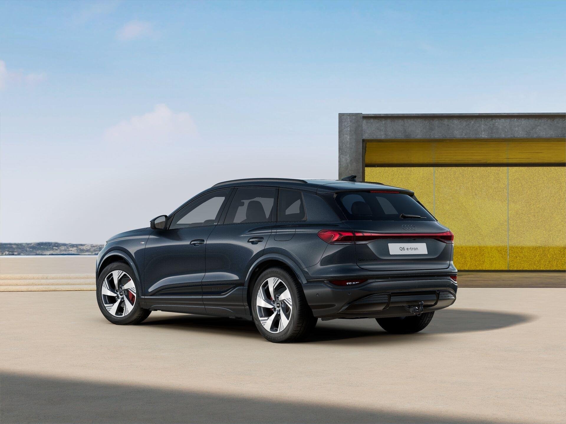 Audi Q6 e-tron S Edition Performance 100 kWh | Panoramadak |, Auto's, Automaat, 12 maanden, Automatische klimaatregeling, Leder