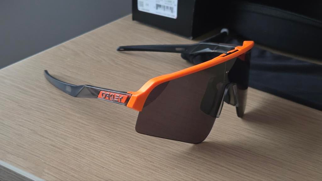 Oakley Sutro Lite Sweep - orange - prizm road black - ZGAN, Ophalen of Verzenden, Zo goed als nieuw