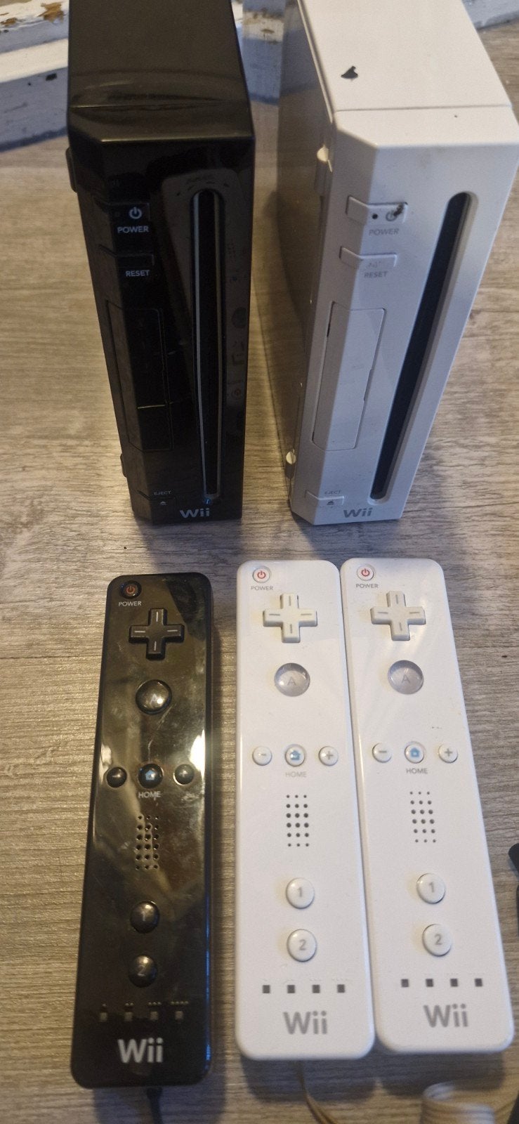 Wii Console Bundel: Zwart en Wit met 3 Controllers, Ophalen of Verzenden, Gebruikt, Met 3 controllers of meer