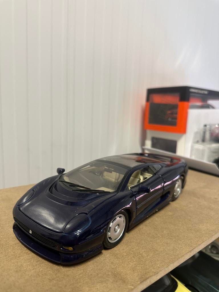 Jaguar XJ220 modelauto 1:18 Maisto, Ophalen of Verzenden, Zo goed als nieuw, Auto, Maisto