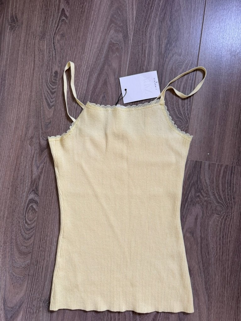 Nieuwe Zara gele ribgebreide camisole top met kant, Ophalen of Verzenden, Nieuw, Geel, Zonder mouw