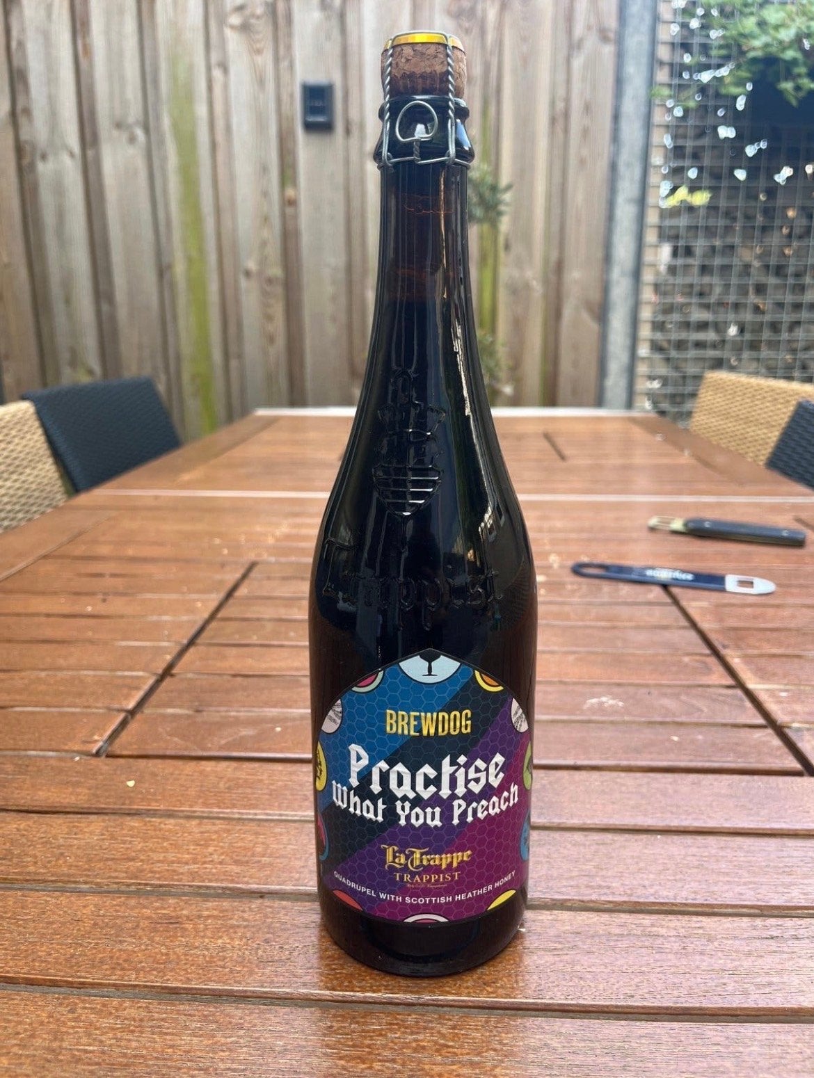 La Trappe Brewdog Practice what you Preach, Ophalen, Flesje(s), La Trappe