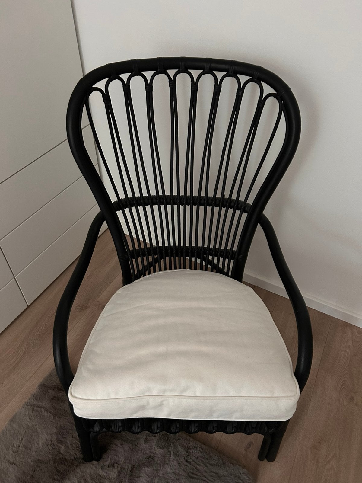 Rotan stoel (zwart), Ophalen, Zo goed als nieuw, Zwart, Eén