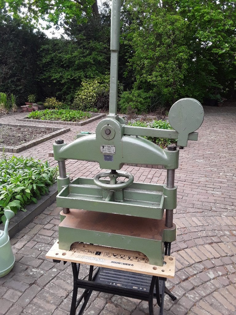 kniehevelpers, boekenpers merk Karl Tränklein, Doe-het-zelf en Verbouw, Ophalen, Zo goed als nieuw