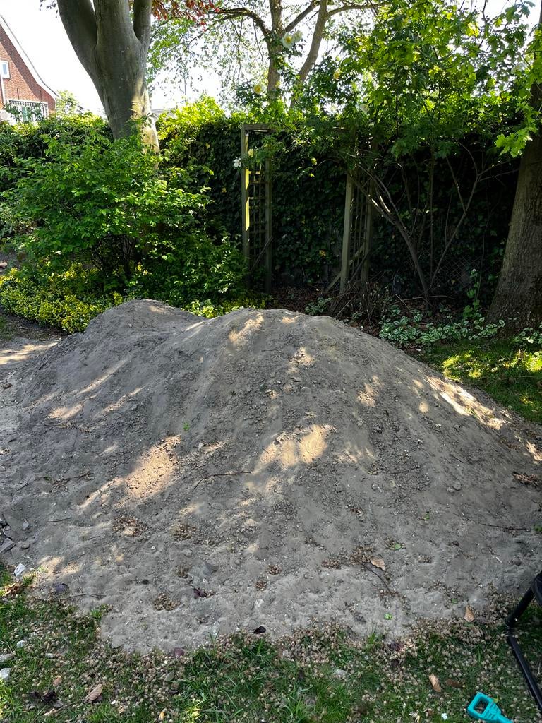 Zwart zand gratis af te halen, Tuin en Terras, Zand, Ophalen, Gebruikt, Ophoogzand