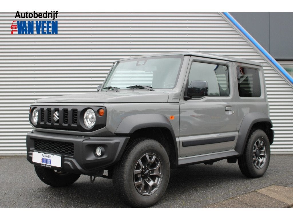 Suzuki Jimny 1.5 Stijl | 4x4| Navigatie | Stoelverwarming |, Auto's, 1350 kg, Gebruikt, Zwart, 4 cilinders