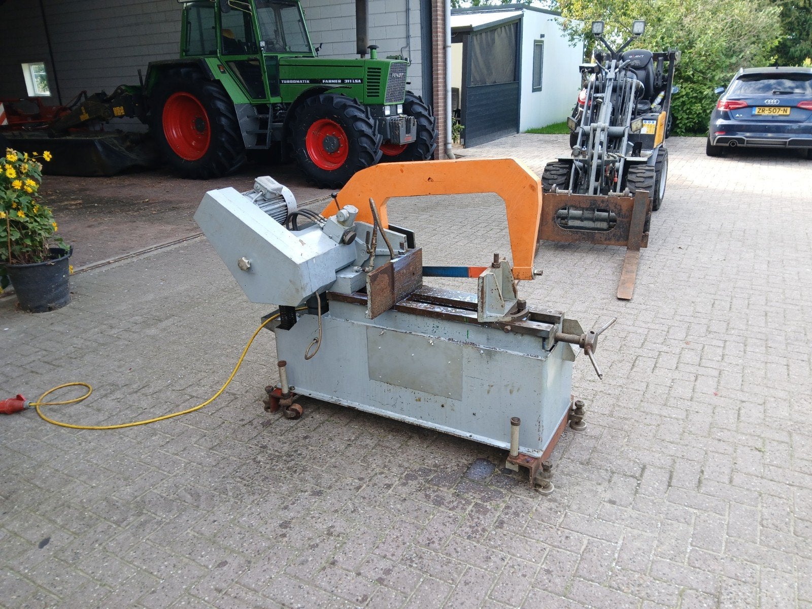 Kasto PSB 350 U Beugelzaagmachine/metaalzaag, 70 mm of meer, Ophalen of Verzenden, Afkortzaag, 1200 watt of meer