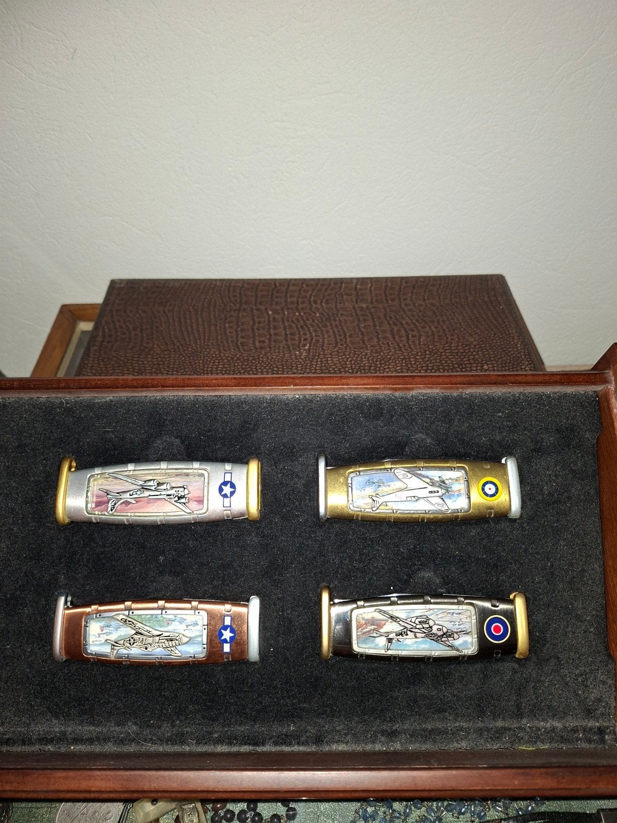 Militaire zakmessen met vliegtuigmotieven - set van 4, Ophalen of Verzenden, Luchtmacht, Amerika, Mes of Dolk