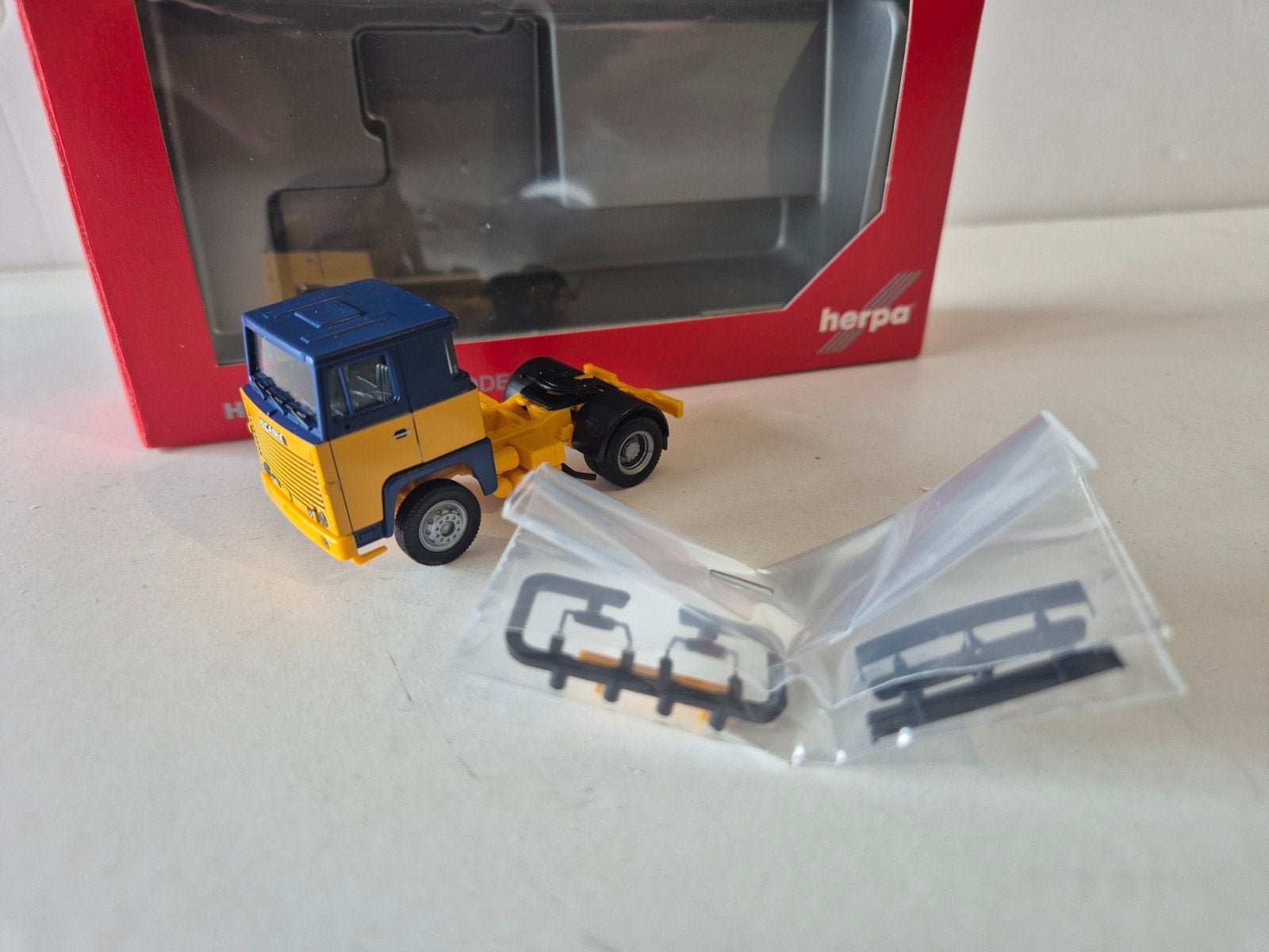 Herpa Scania 141 ASG, Ophalen of Verzenden, Nieuw, Bus of Vrachtwagen, Herpa