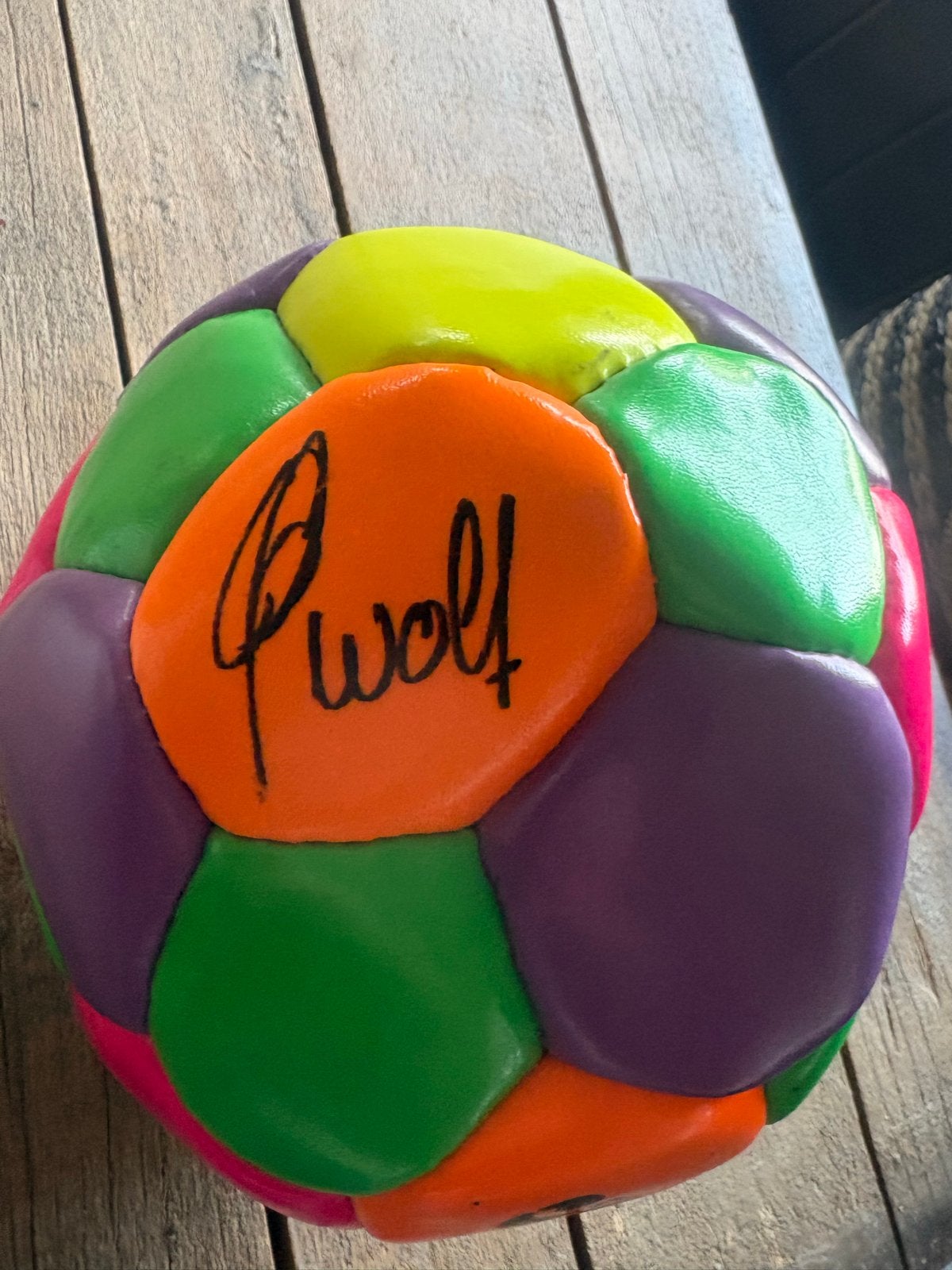 Gesigneerde voetbal - John de Wolf - Feyenoord, Ophalen of Verzenden, Zo goed als nieuw, Bal