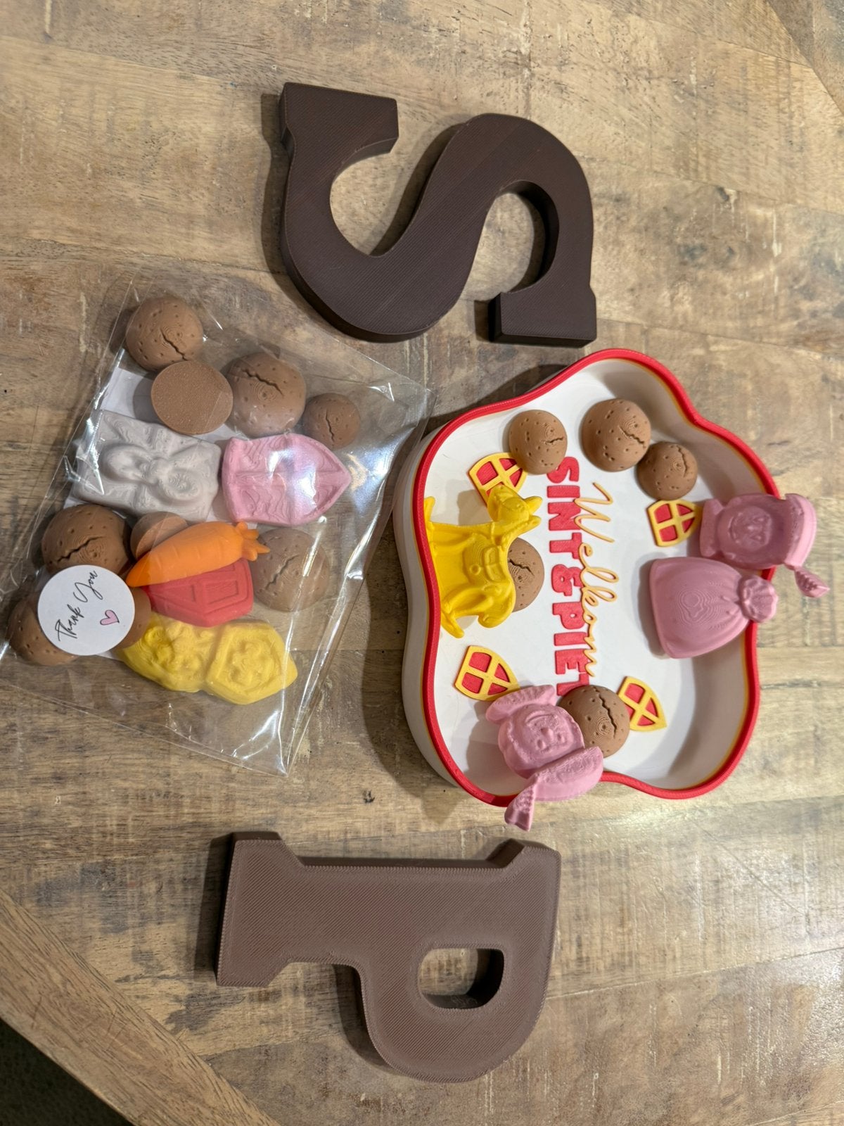 Sinterklaas decoratie en stooigoed en nep choco letters, Ophalen of Verzenden, Nieuw