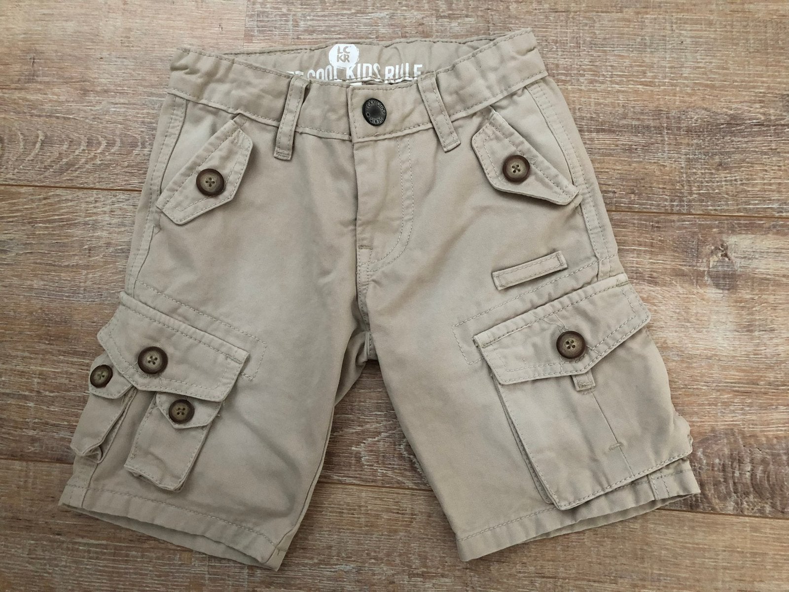 Als nieuw LCKR stoer korte broek cargo zakken beige zand 116, Ophalen of Verzenden, Zo goed als nieuw, Jongen, Broek