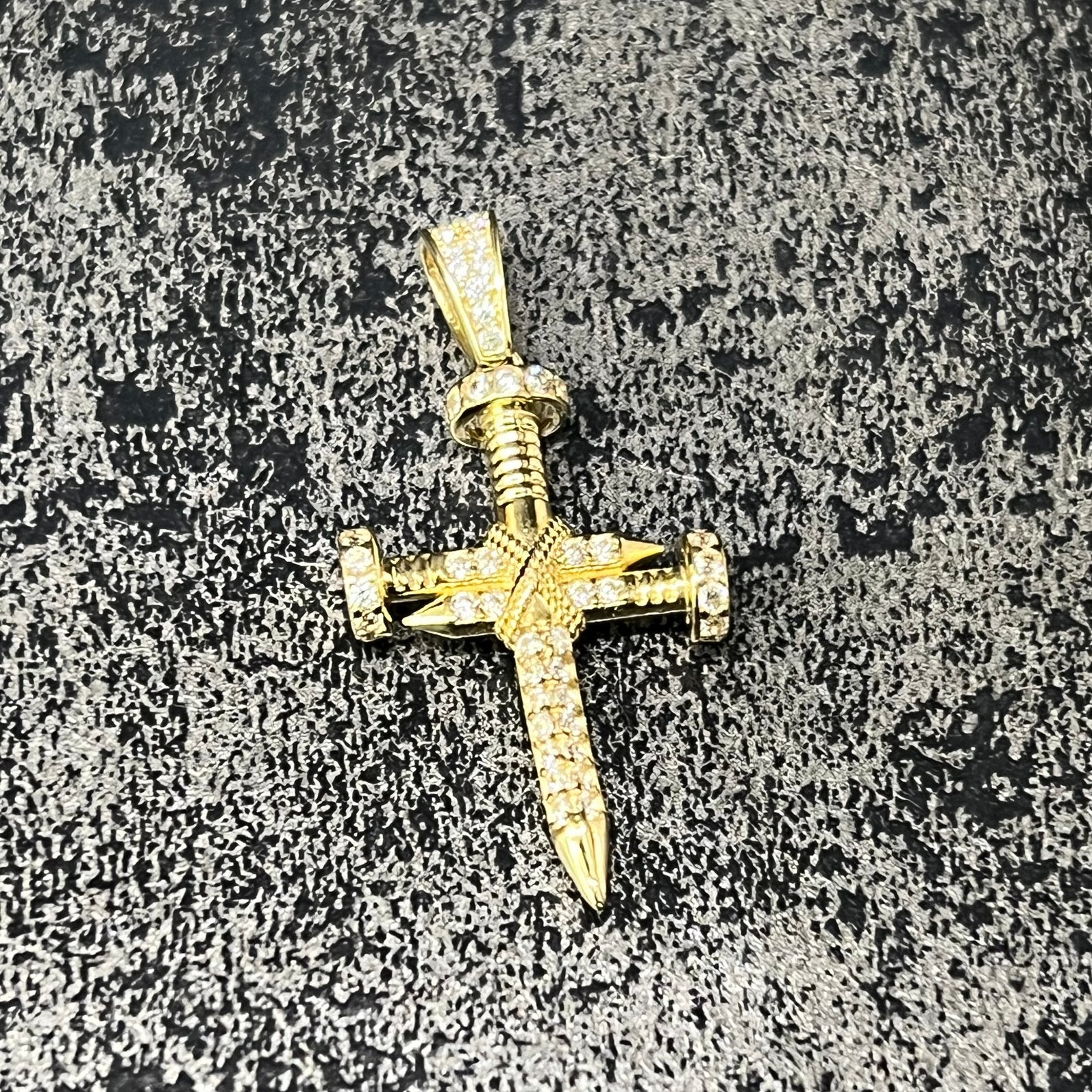 14 karaat gouden kruis spijker model nieuw hanger, Ophalen of Verzenden, Nieuw