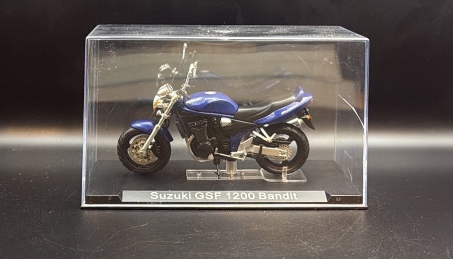 Suzuki GSF 1200 Bandit motorfietsmodel 1:24, Overige merken, Gebruikt, Ophalen of Verzenden, Groter dan 1:32