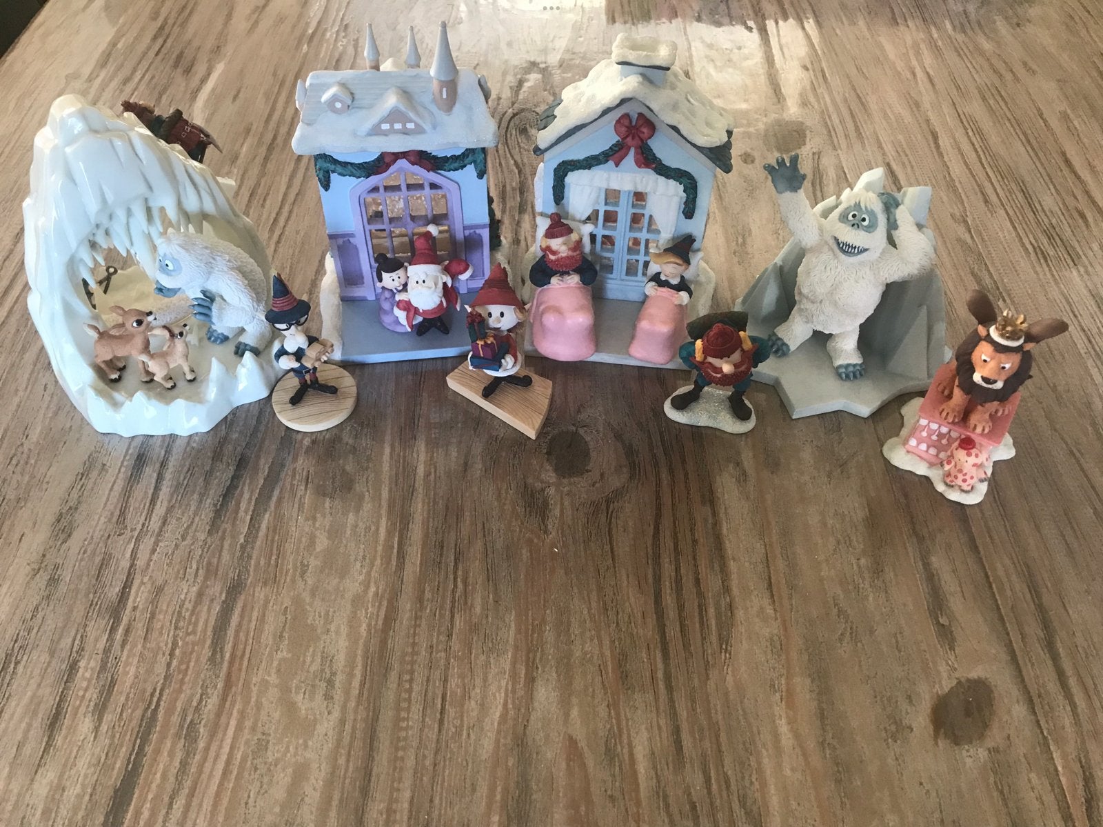 Rudolph the Red-Nosed Reindeer Kerstdorp Figuren & Huisjes, Ophalen of Verzenden
