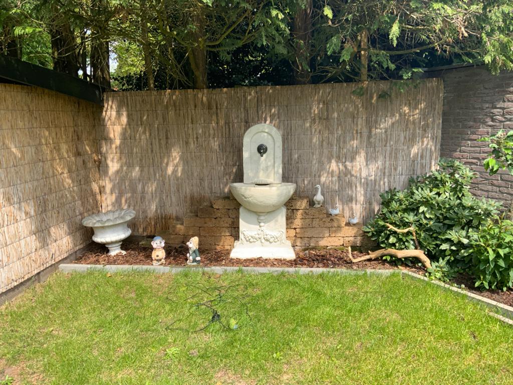 Fraaie fontein voor in de tuin, Tuin en Terras, Waterpartijen en Fonteinen, Ophalen of Verzenden, Zo goed als nieuw, Overige materialen