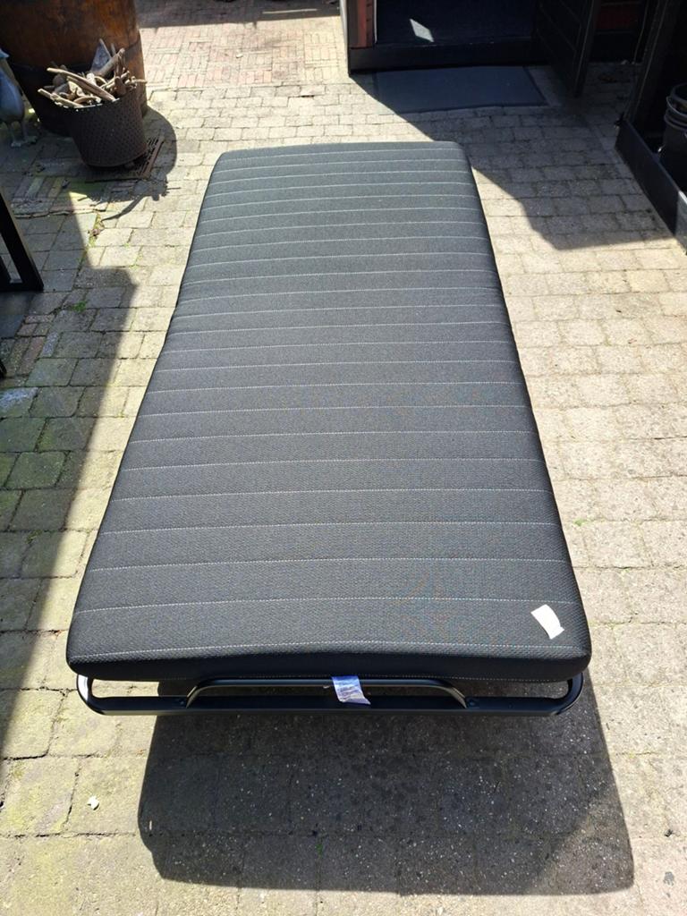 Opklapbare bed met hoes, Ophalen, Nieuw