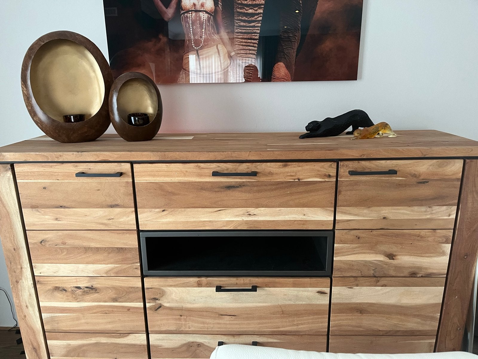 Hendels en hazel Dressoir van massief hout lades en deuren, Ophalen, 150 tot 200 cm, Zo goed als nieuw, Met lade(s)