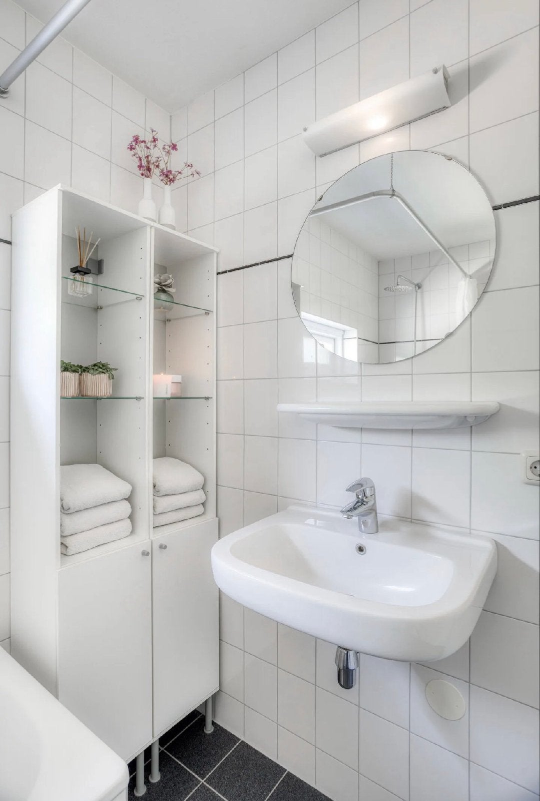 IKEA Hoge Badkamerkast - Wit, Ophalen, (Half)hoge kast, Minder dan 50 cm, Gebruikt