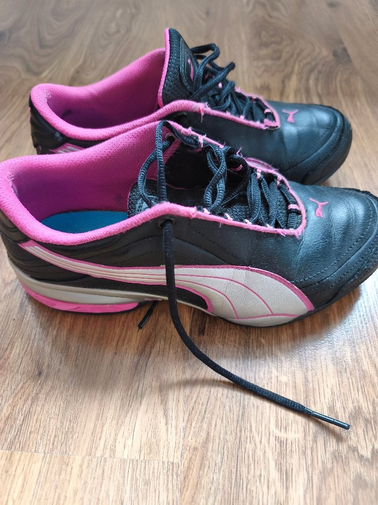 Schoenen, Zwart, Ophalen of Verzenden, Sneakers of Gympen, Gedragen