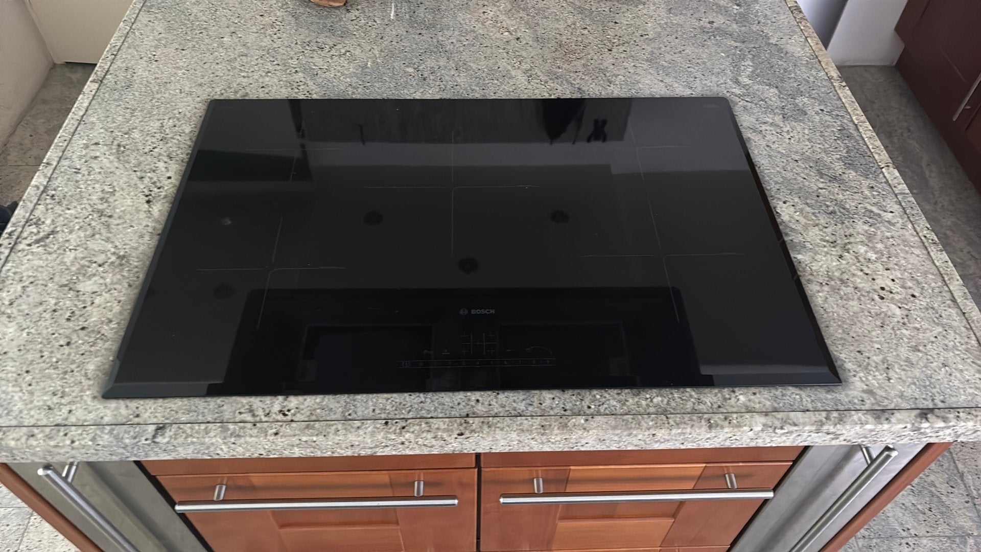 Bosch inductie kookplaat 80cm PIV851FC5E, Witgoed en Apparatuur, Kookplaten, Ophalen, Zo goed als nieuw, Energieklasse A of zuiniger