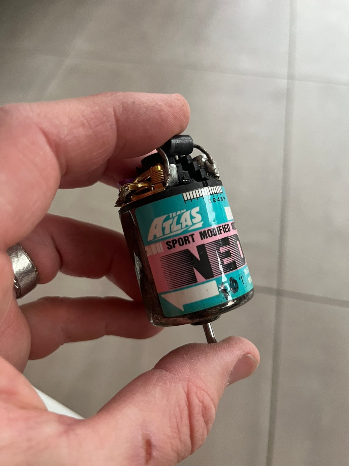 Team atlas neo brushed motor vintage rc, Hobby en Vrije tijd, Modelbouw | Radiografisch | Auto's, Ophalen of Verzenden, Zo goed als nieuw