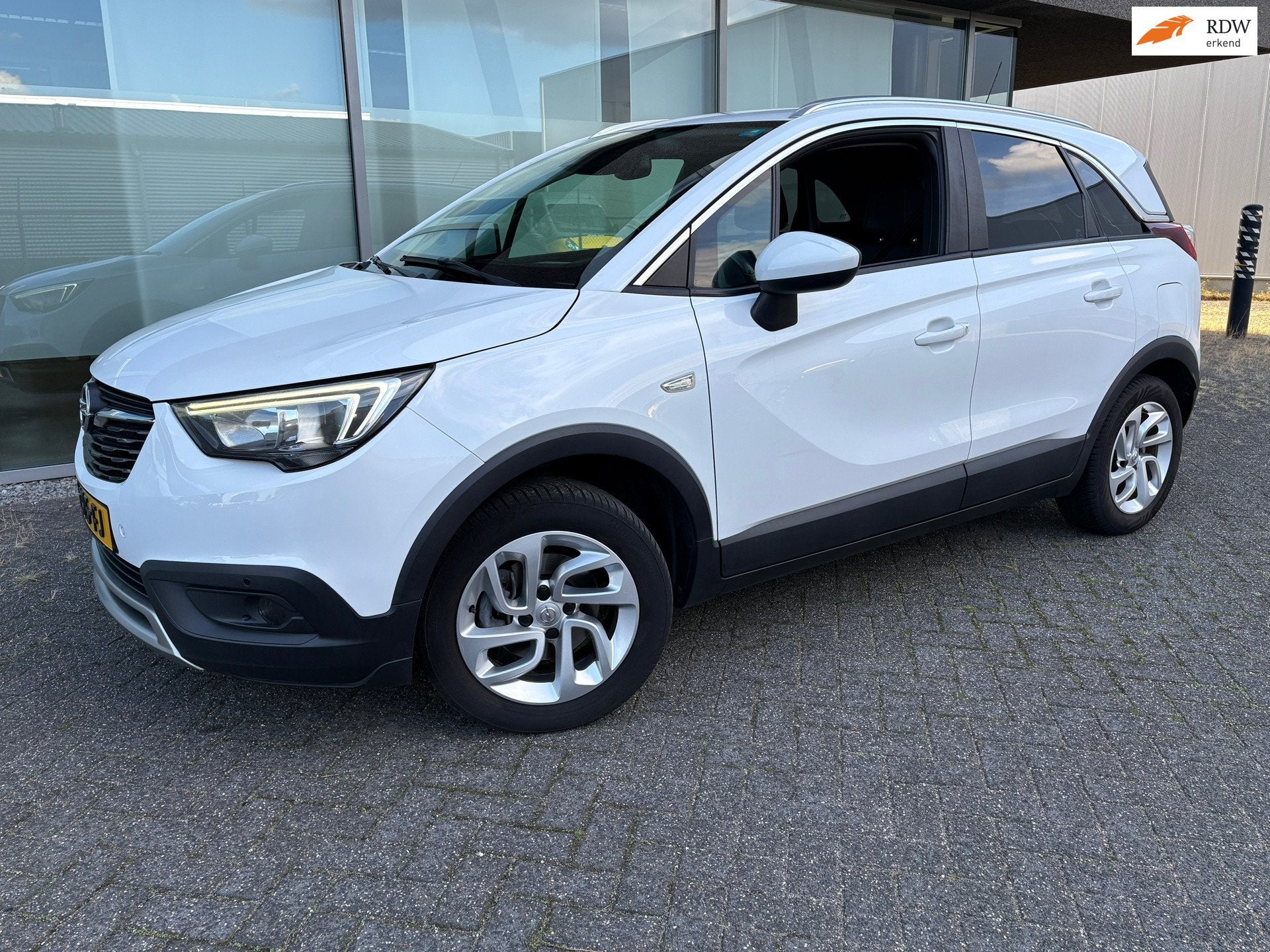 Opel Crossland X 1.2 Turbo Inno AUTOMAAT CLIMAT. BJ 3-2019., 840 kg, Gebruikt, Euro 6, Leder en Stof