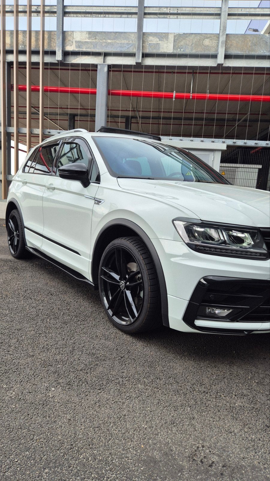 Volkswagen Tiguan 1.5 TSI 130pk 2019 Wit, Voorwielaandrijving, 15 km/l, 1498 cc, Zwart