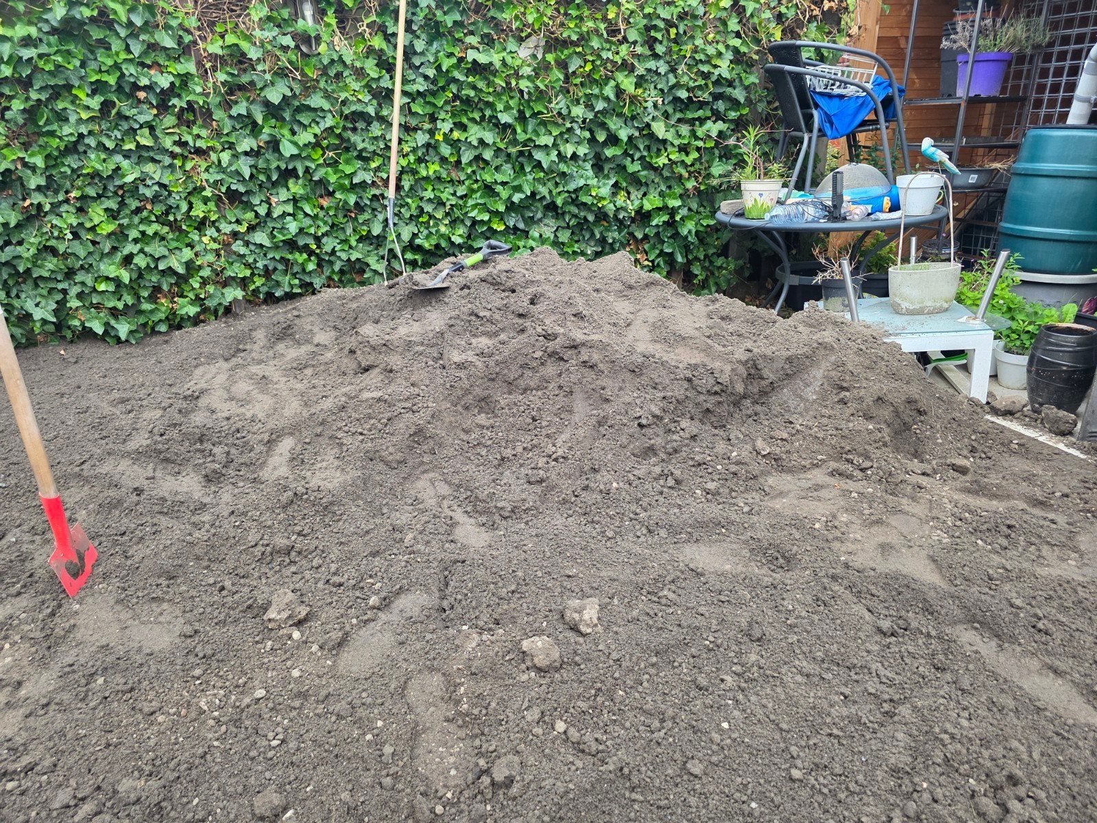 Tuinaarde over, gratis af te halen, Ophalen, Tuinaarde