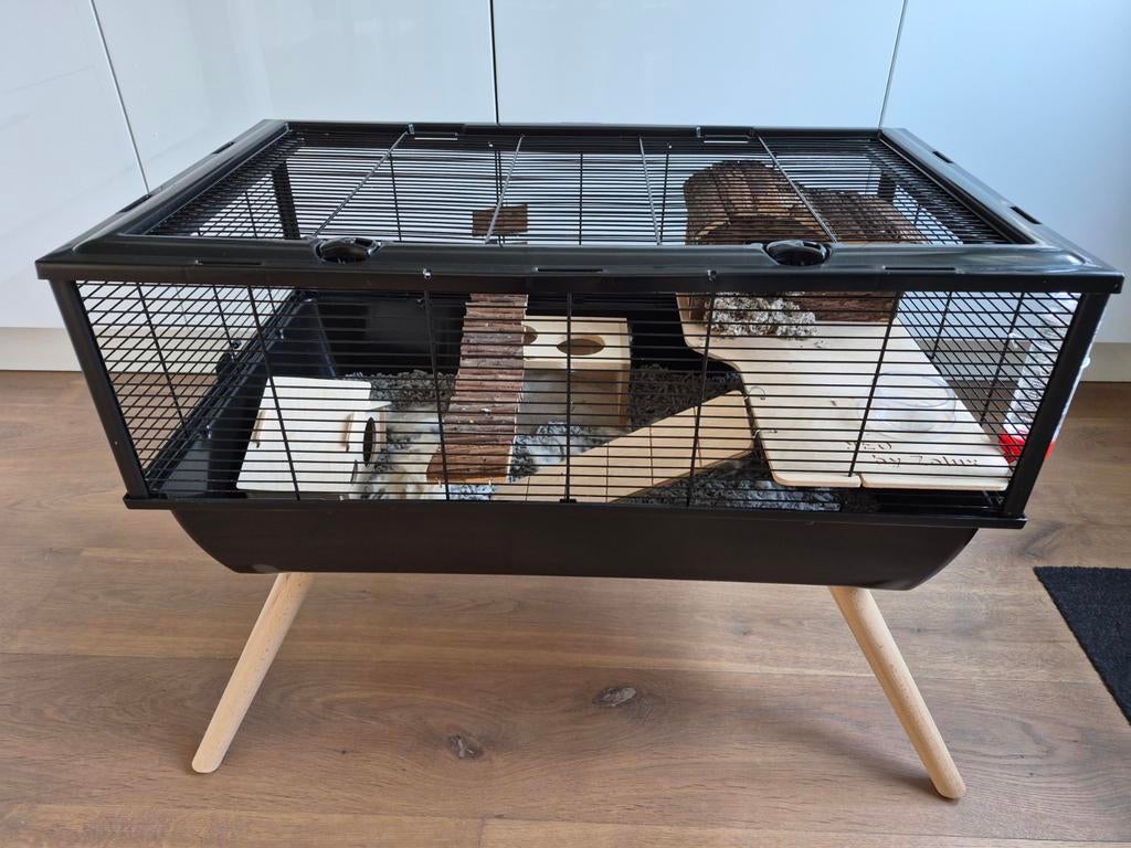 Hamsterkooi Zolux compleet met accesoires, eten, hamsterzand, Kooi, Minder dan 75 cm, Zo goed als nieuw, Ophalen