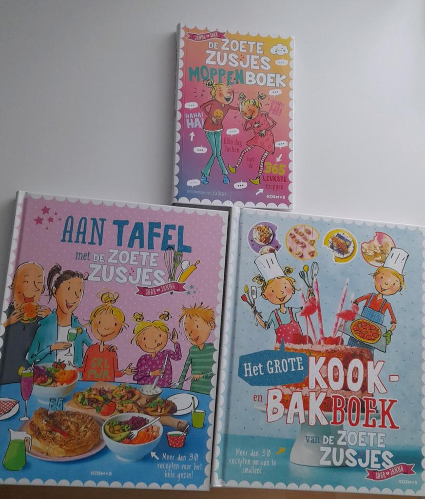 Zgan 3x De zoete Zusjes boeken ,Mop1, Aan Tafel,Bak en Kook, Ophalen of Verzenden, Zo goed als nieuw, Hanneke de Zoete, Fictie algemeen
