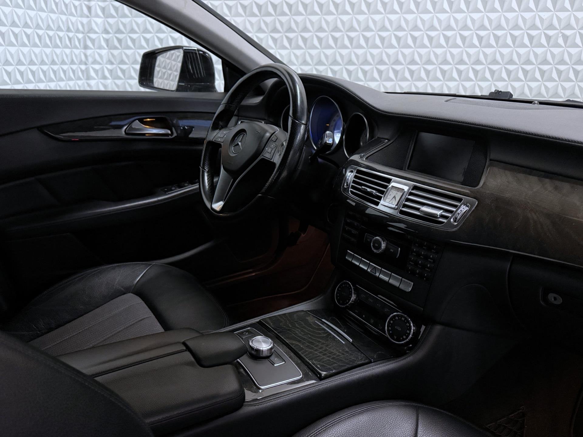 Mercedes-Benz CLS-klasse 350 V6 / FACELIFT MODEL! (2011), Auto's, Mercedes-Benz, Automaat, Euro 5, Gebruikt, 4 stoelen