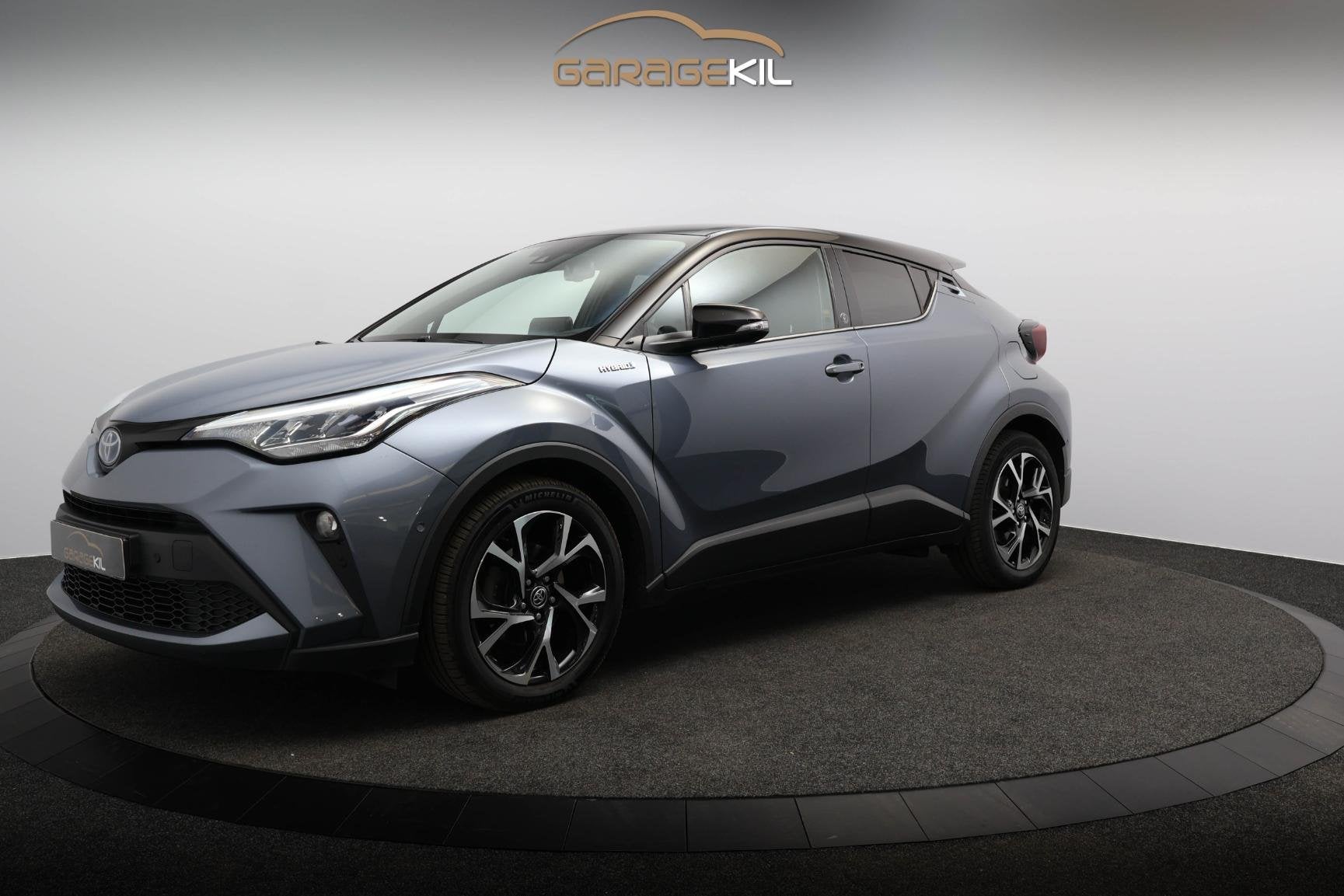 Toyota C-HR 2.0 Hybrid Dynamic Two-Tone / LED / Carplay / Ke, Auto's, Stof, Euro 6, 4 cilinders, Bedrijf