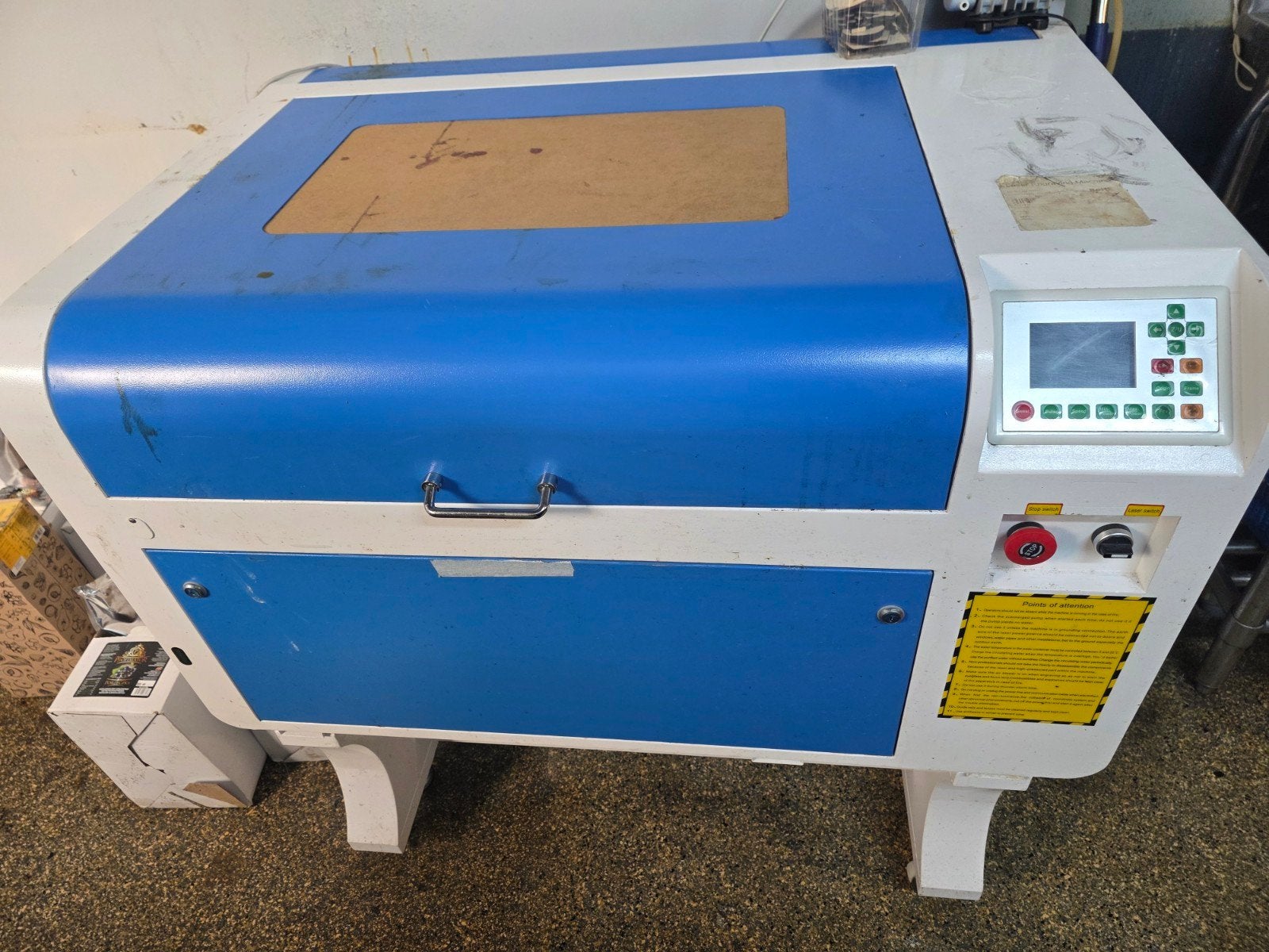 Coop CO2-laserplotter voor graveren en snijd,     1700€, Ophalen of Verzenden, Gebruikt