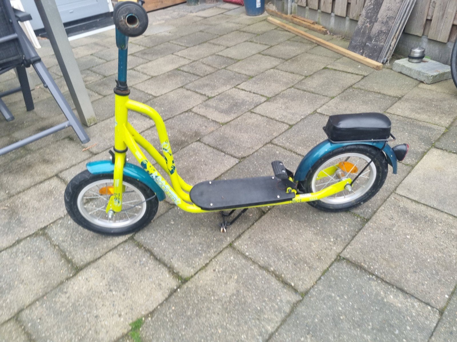 Loekie Step - Geel/Blauw Kinderstep met Zadel, Ophalen, Gebruikt, Gewone step, Loekie