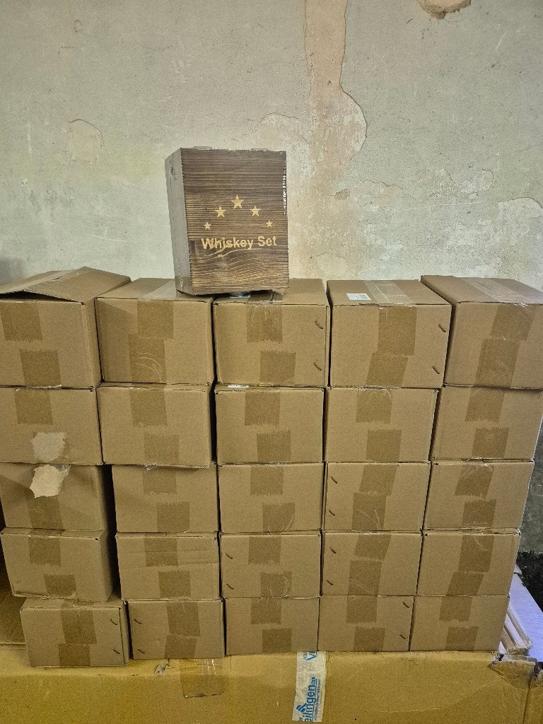 Leuk Partijtje van 25 Stuks Whisky Set Houten Kistjes, Ophalen, Hennes, Nieuw, Whisky