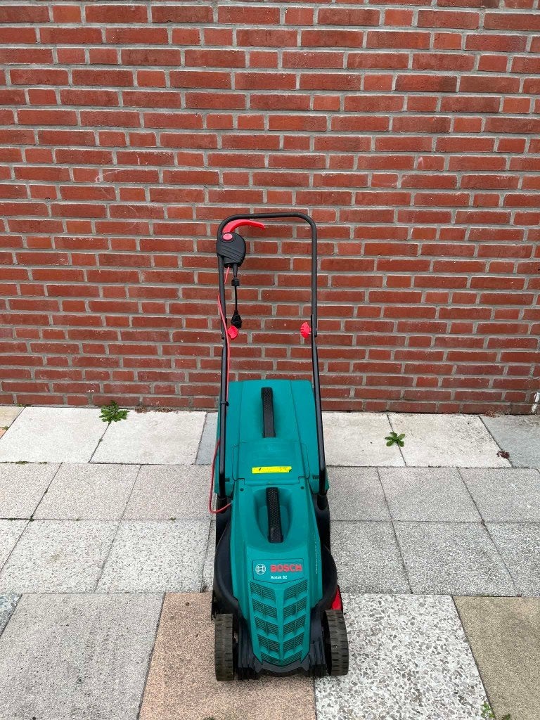Bosch Rotak 32 elektrische grasmaaier, Ophalen of Verzenden, Gebruikt, Elektrische grasmaaier