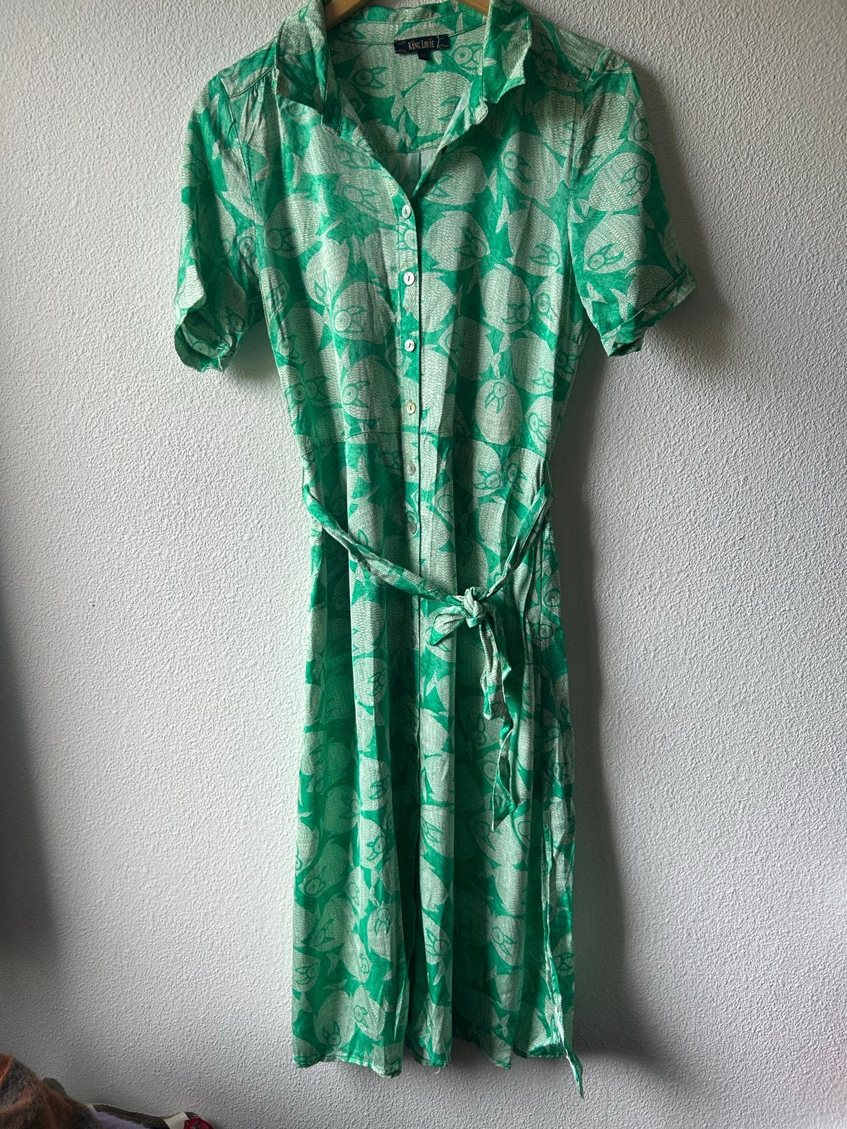 King Louie jurk met vissenprint, Kleding | Dames, Jurken, Verzenden, Maat 38/40 (M), Groen, Onder de knie