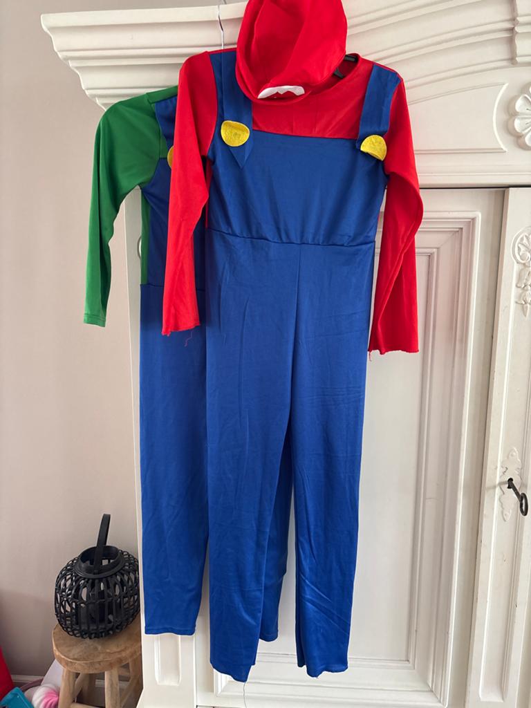 Mario en Luigi pakjes met petjes - Maat 6-8 jaar, Kinderen en Baby's, Carnavalskleding en Verkleedspullen, Ophalen of Verzenden