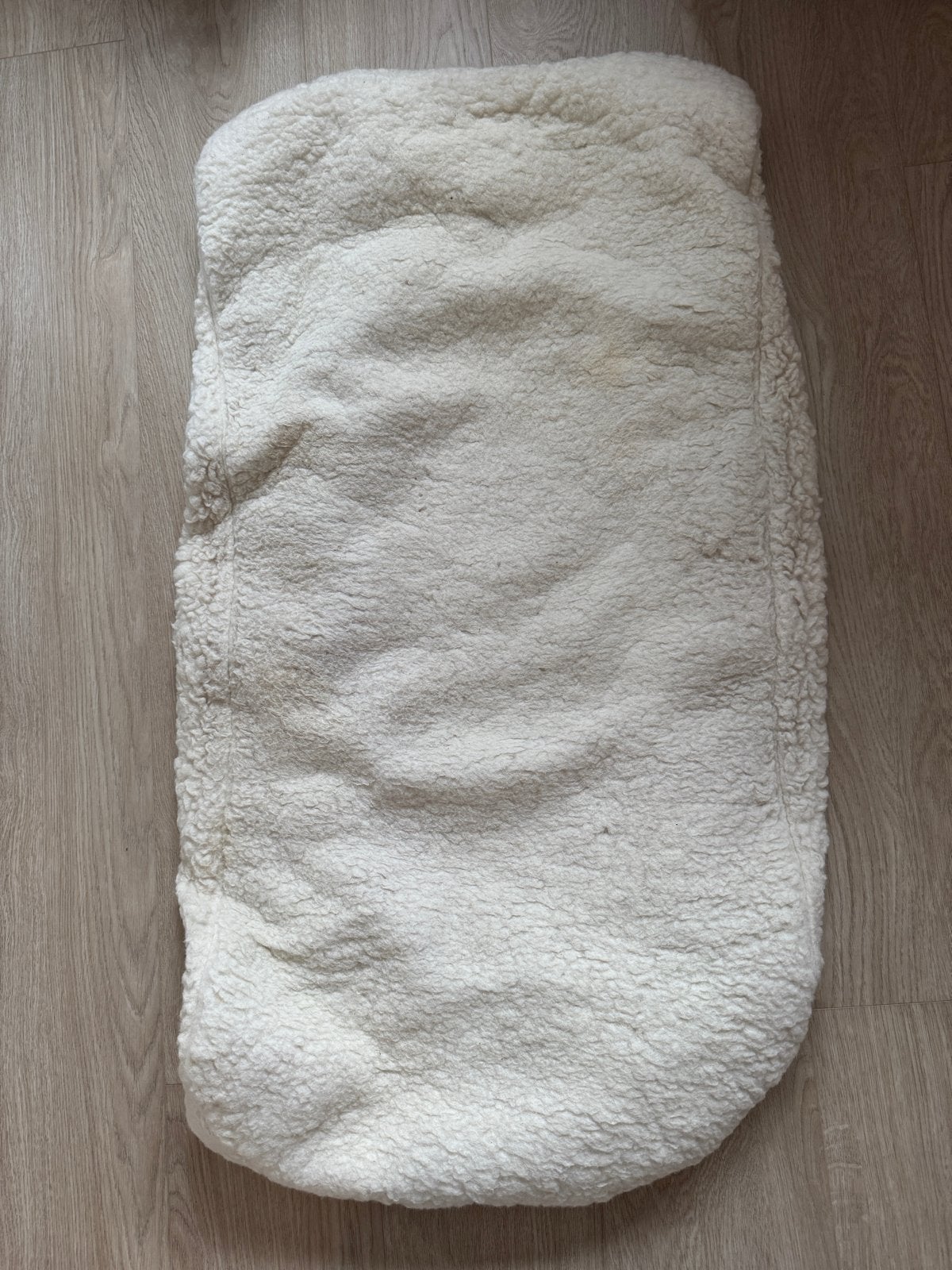 Daaloumaa ledikant hoeslaken teddy merino wol 120x60, Gebruikt, Jongetje of Meisje, Ophalen of Verzenden, Ledikant