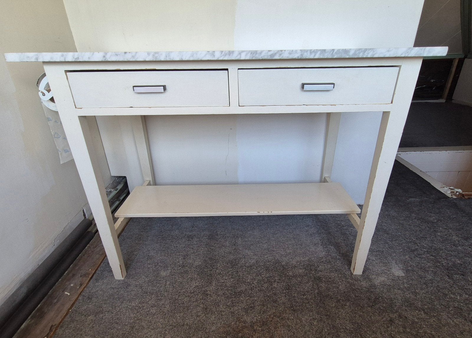 commode met marmeren blad en lades, Ophalen
