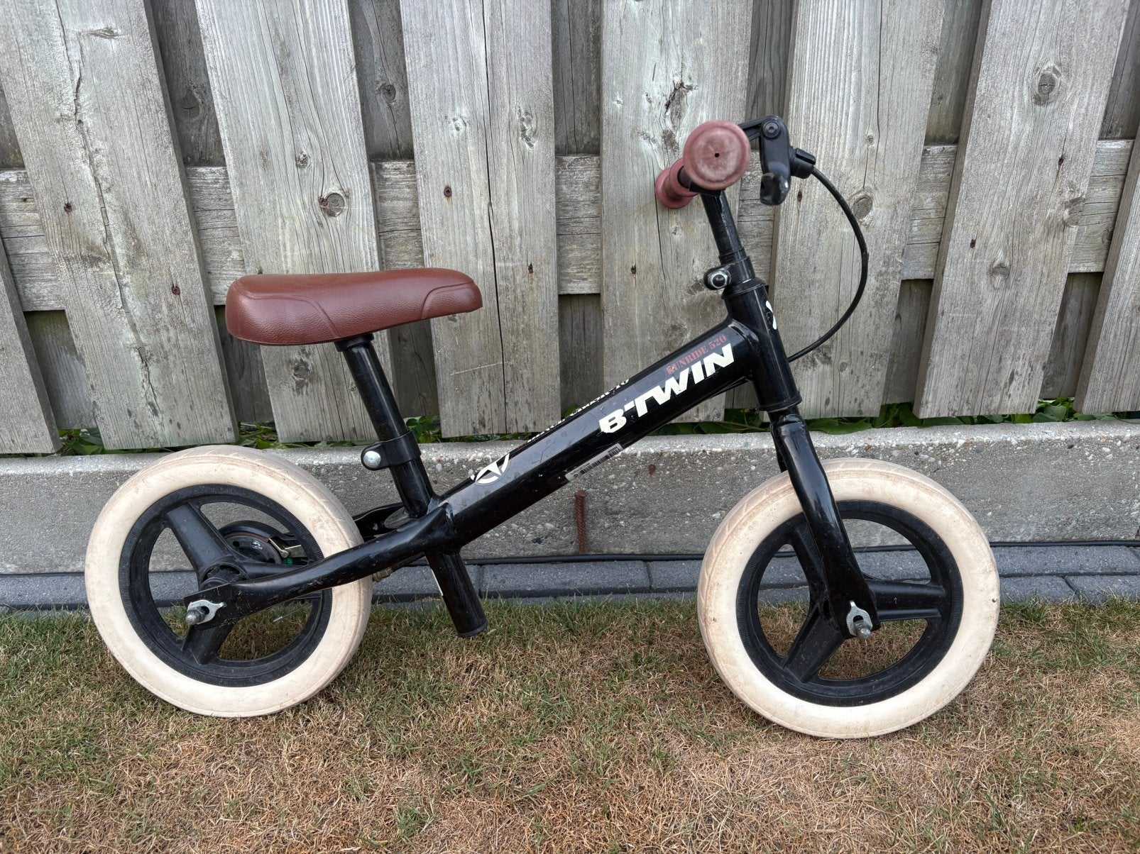B’TWIN Loopfiets ( Decathlon ), Kinderen en Baby's, Ophalen, Gebruikt, Loopfiets