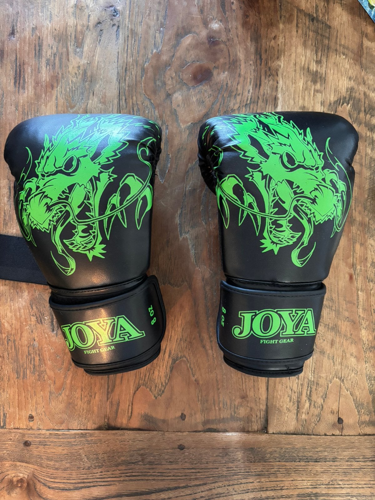Joya bokshandschoenen 8 oz + Super Pro scheenbeschermers, Ophalen of Verzenden, Zo goed als nieuw, Bokshandschoenen
