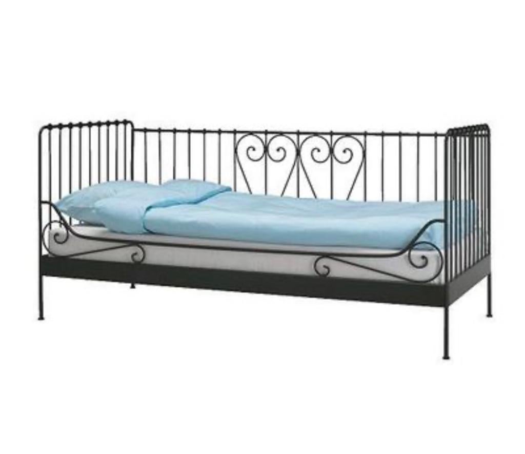 IKEA MELDAL dagbed inclusief lattenbodem & luxe matras, Huis en Inrichting, Slaapkamer | Bedden, Zwart, Zo goed als nieuw, Metaal